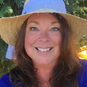 Meet your Posher, Brenda